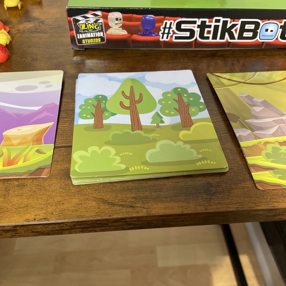 Stikbot Mixed Lot Animals, Figures, Action Packs, Stand, Stage and Backgrounds - Picture 8 of 11